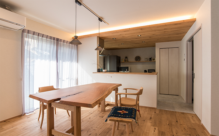 自然素材を ふんだんに使った住宅造り